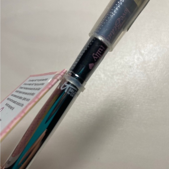 It and ELF cosmetics brushes - Picture 7 of 8